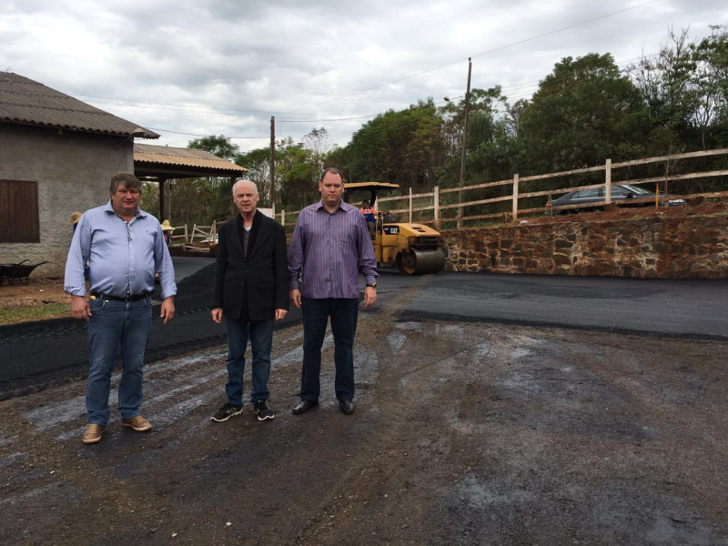 Acesso e estacionamento do CTG Tio Bilia recebem melhorias